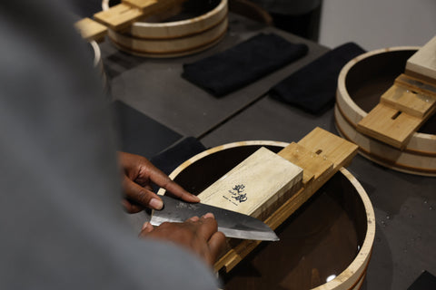 The Seasonal Shift and the Soul of Japanese Craftsmanship-Why Autumn is the Perfect Time for Sharpening