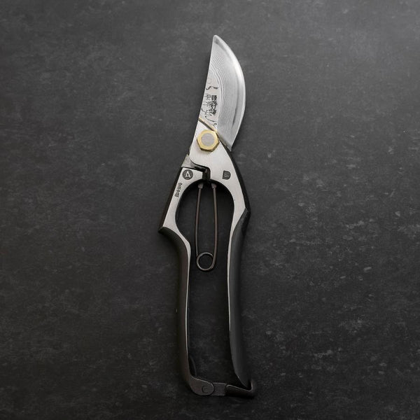 Black Musashi Pruning Shears / Garden Scissors A Type Damascus Forged –  MUSASHI