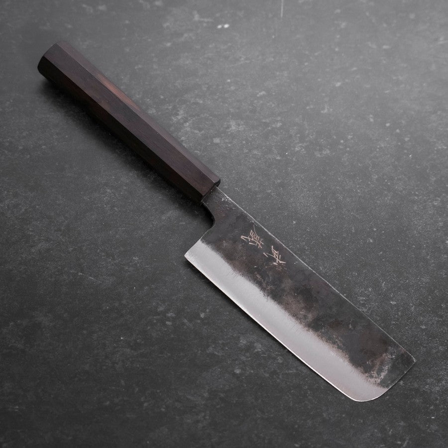 1080黒打ち丹念に鍛造された庖丁です 菜切 青紙2号 黒打 黒檀水牛柄 165mm – MUSASHI