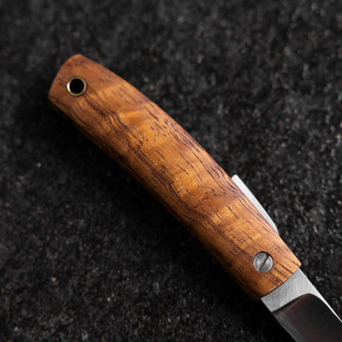 Pocket Knife AUS-8 Hawaiian Koa Outdoor Knife 75mm with Leather Sheath (2.2”)-[Musashi]-[Japanese-Kitchen-Knives]
