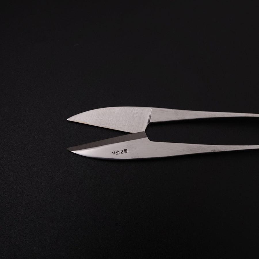 https://www.musashihamono.com/cdn/shop/products/V-Kin-Kami-Scissors-Thread-Cutting-Scissors-105mm-Musashi-Japanese-Kitchen-Knives-3_1400x.jpg?v=1653245003